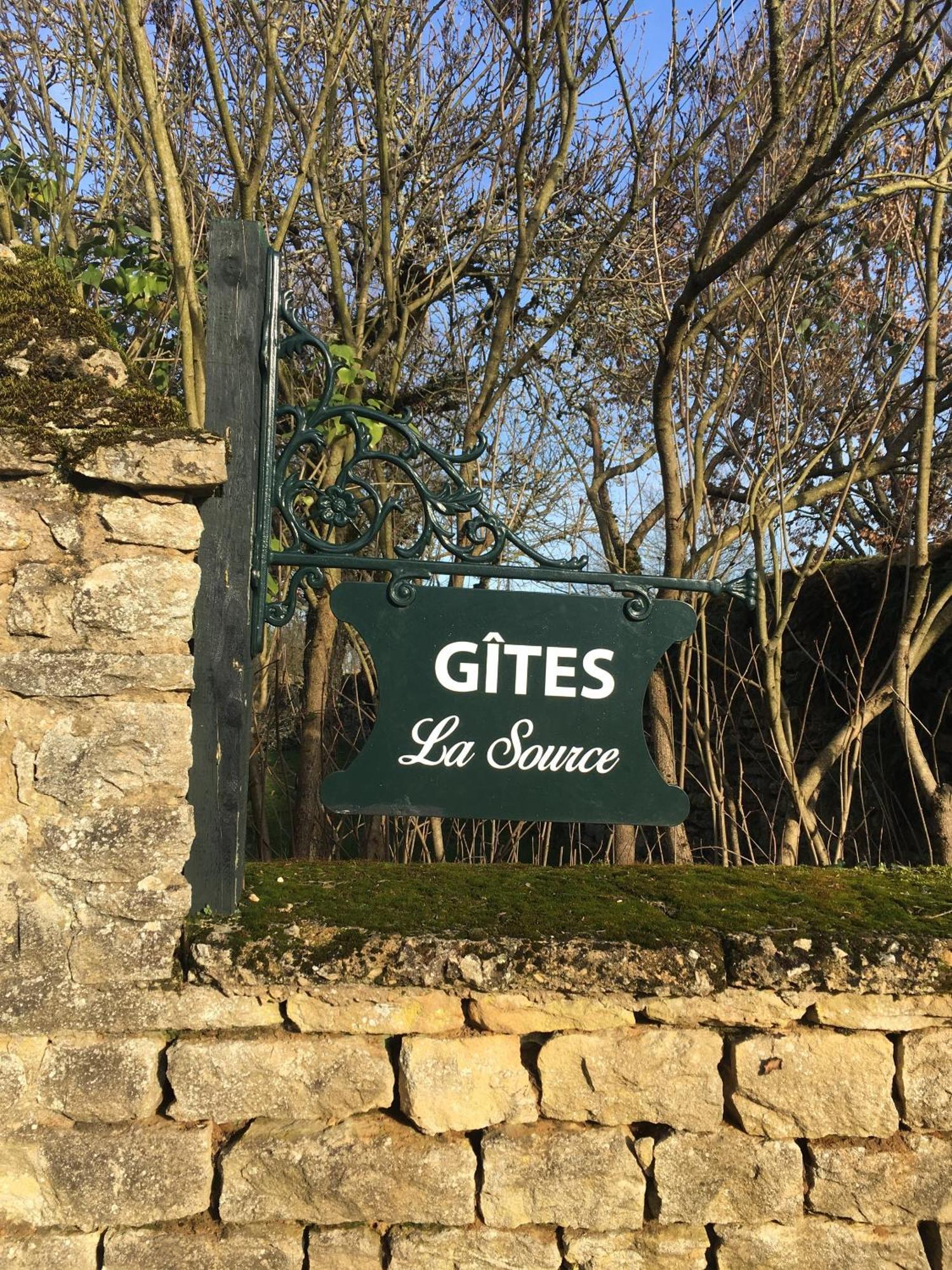 Gites La Source Le Calet Εξωτερικό φωτογραφία